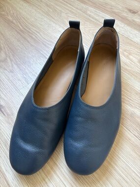 Everlane Navy Leather Slip-On Flats